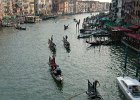 01-gondola-traffic-jam.JPG