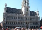 07-the-enormous-hotel-de-ville.jpg